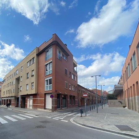 Piscina En Centro De Terrassa Daire Dış mekan fotoğraf