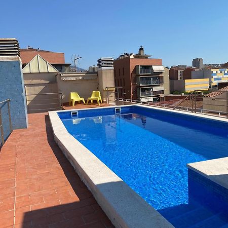 Piscina En Centro De Terrassa Daire Dış mekan fotoğraf