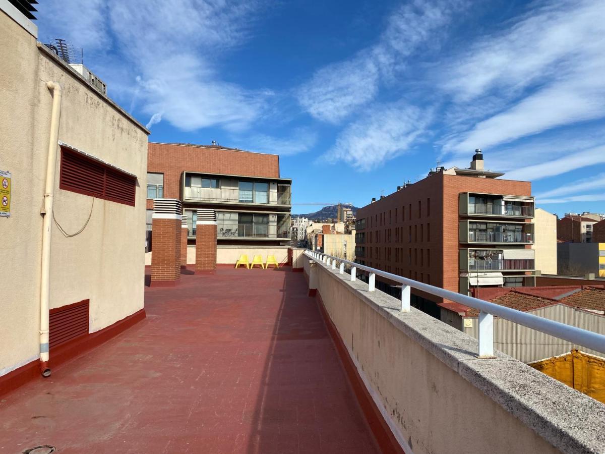 Piscina En Centro De Terrassa Daire Dış mekan fotoğraf